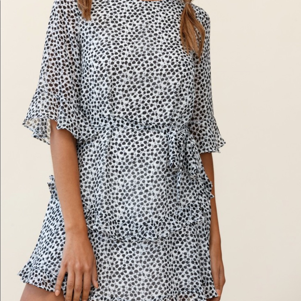 NWT-SelfieLeslie Wife Me Crew Neck Ruffle Insert Dress Polka Dot Black. Size M - Picture 7 of 9